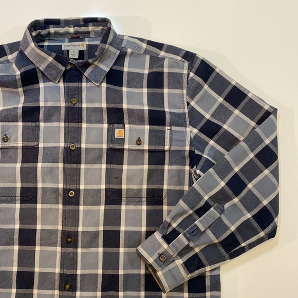 Carhartt button up - Picture 2 of 13